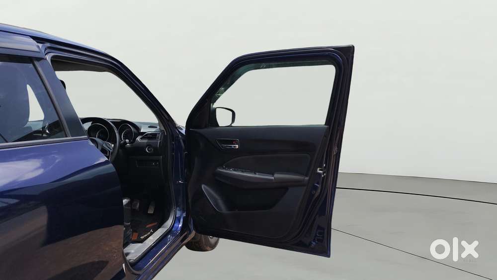 Maruti Suzuki Swift 1.3 Zxi, 2023, Petrol