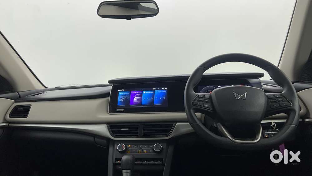 Mahindra Xuv700 2.2 Ax 5 Diesel At 7 Str, 2024, Diesel