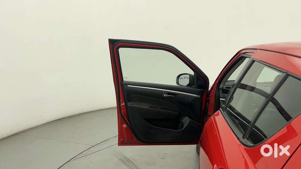 Maruti Suzuki Swift 1.3 Zxi, 2015, Petrol