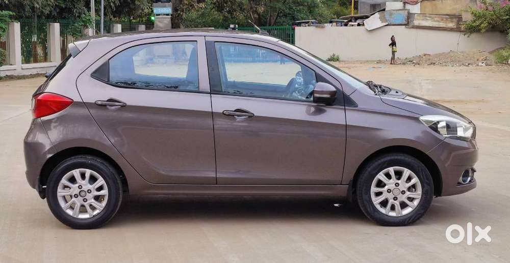 Tata Tiago 1.2 Revotron Xza, 2017, Petrol