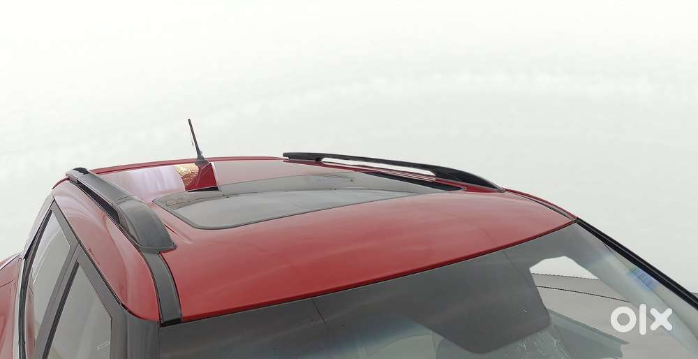 Mahindra Xuv300 1.2 W8 (o) Amt Petrol, 2022, Petrol