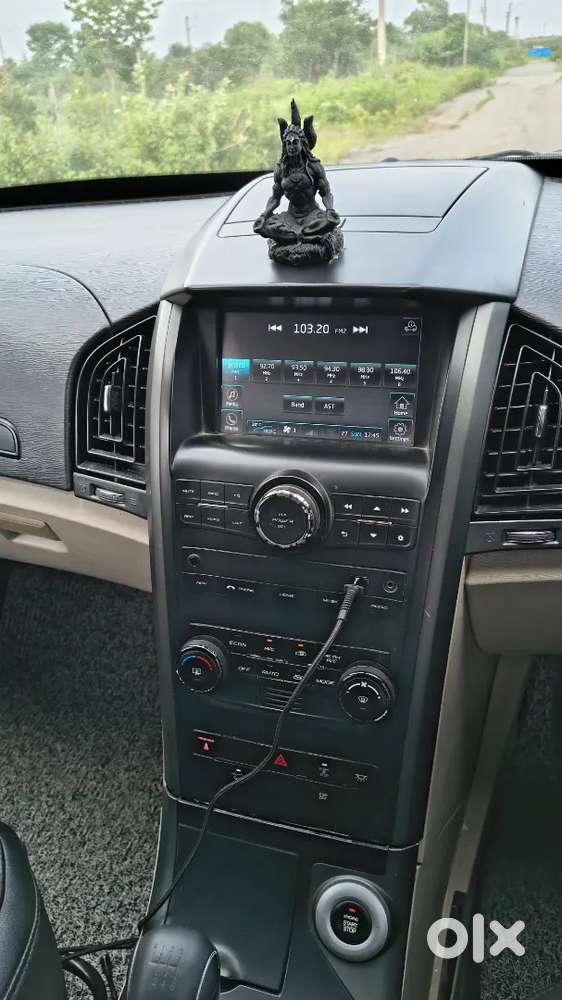 Mahindra Xuv500 2015 W10 Diesel 94000 Km Driven