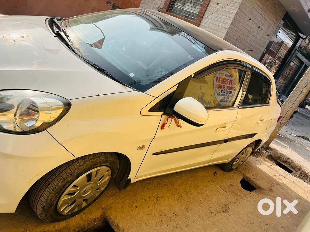 Honda Amaze 2015 Year