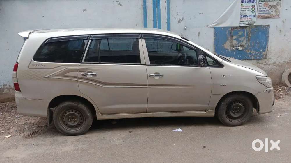 Toyota Innova Diesel Manual 2013 Variant