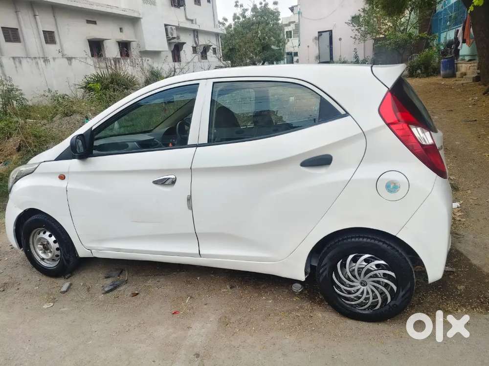 Super Condition Hyundai Eon 2013 Petrol 90100 Km Driven