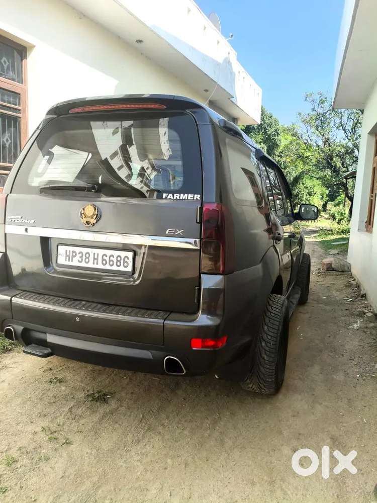 Tata Safari Storme 2014 Diesel 124000 Km Driven