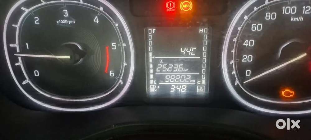 Maruti Suzuki Brezza Zdi 2016