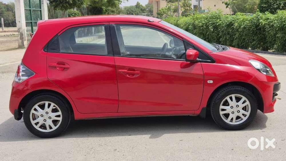 Honda Brio 2011-2013 V Mt, 2013, Petrol