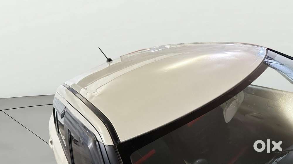 Maruti Suzuki Swift Lxi Optional-o, 2015, Cng & Hybrids