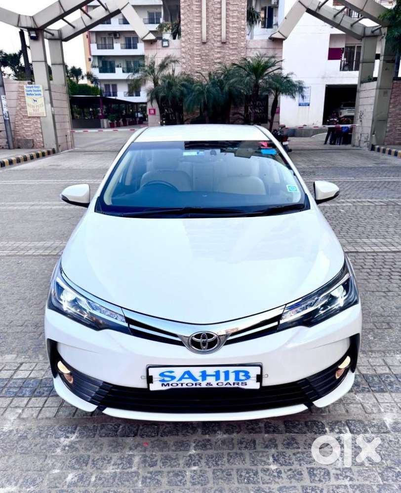 Toyota Corolla Altis 1.8 Gl, 2018, Petrol