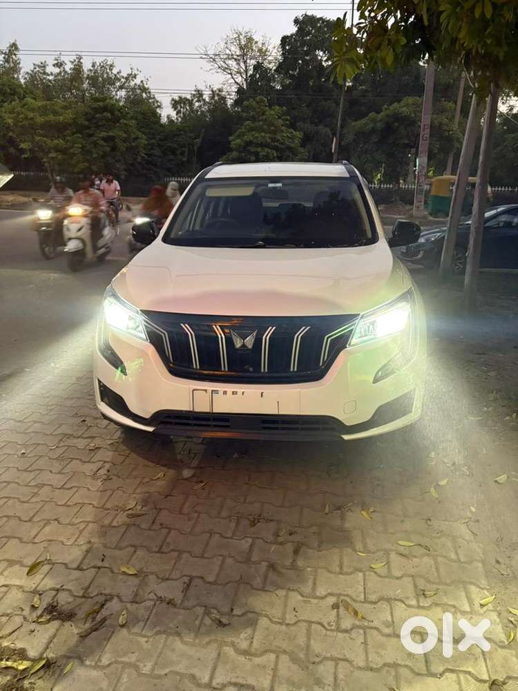 Mahindra Xuv700 2022 Petrol 65000 Km Driven