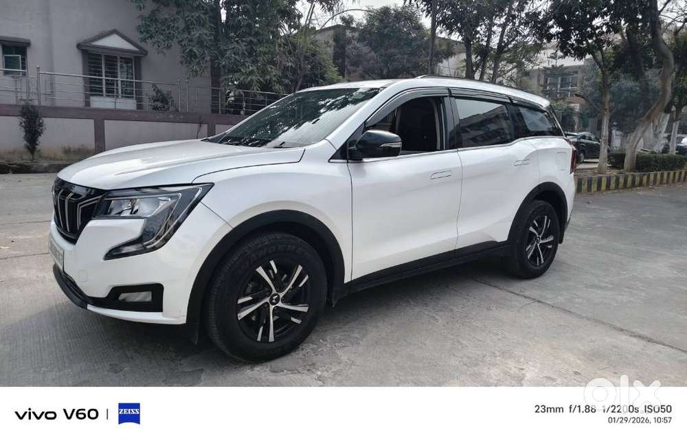 Mahindra Xuv700 2.2 Ax 3 Diesel At 5 Str, 2023, Diesel