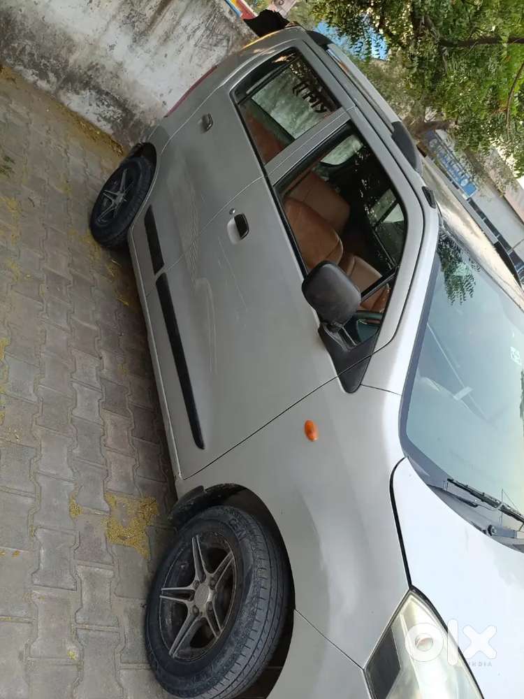 Maruti Suzuki Wagon R 2012 Petrol Well Maintained And With Alloy Wheel