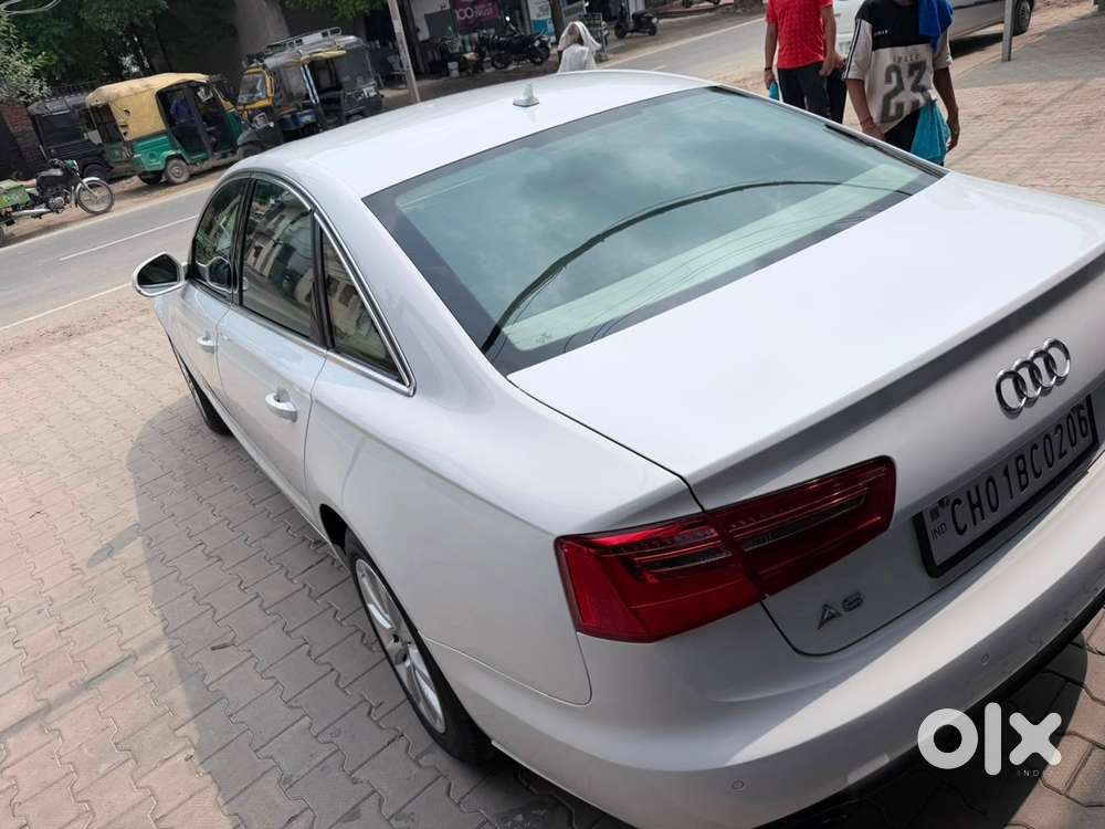 Audi A6 Diesel Automatic 2015 Km Driven 110000