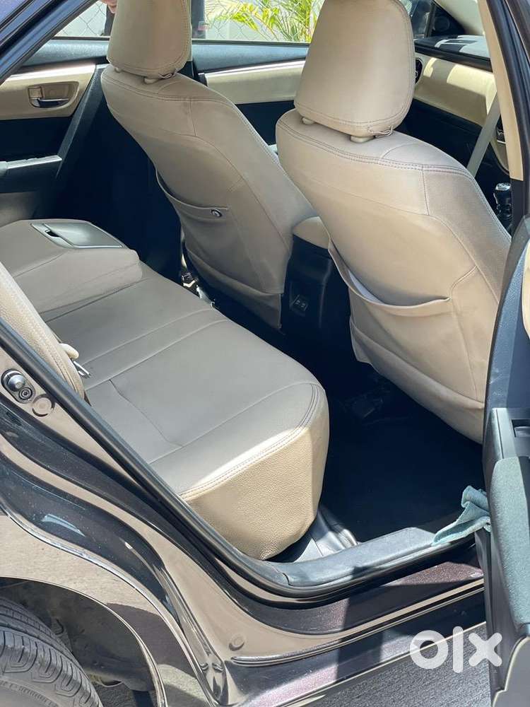 Toyota Corolla Altis 2019 Petrol Well Maintained With Company Service