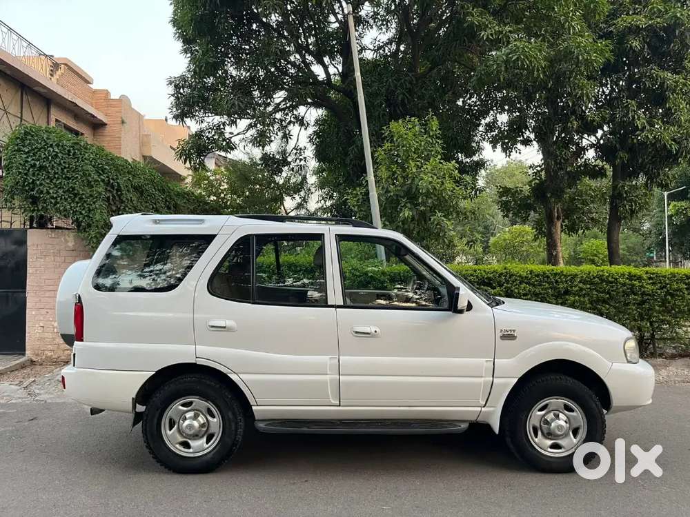 Tata Safari 2013 Diesel 92009 Km Driven