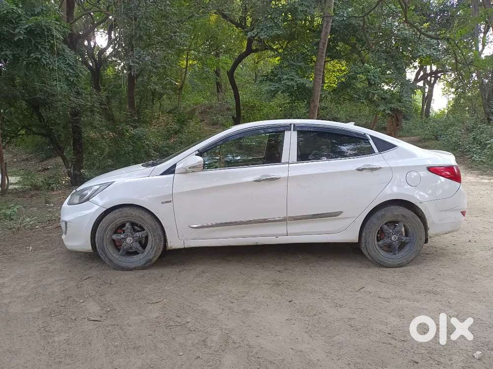 Hyundai Verna Crdi 2013 With 118000 Km
