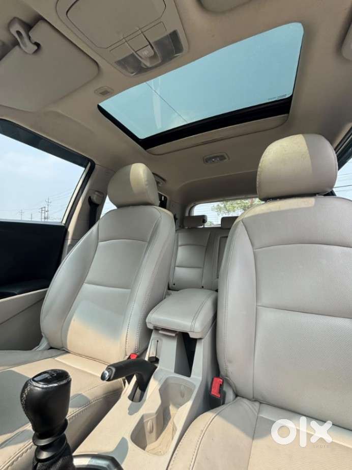 Mahindra Xuv300 W8 Option, 2022, Petrol