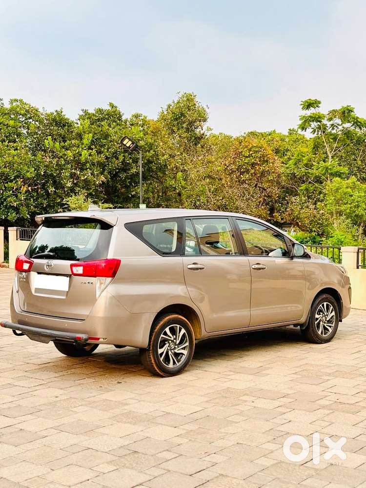 Toyota Innova Crysta [2020-ongoing] 2.4 Gx At 7 Str, 2021, Diesel