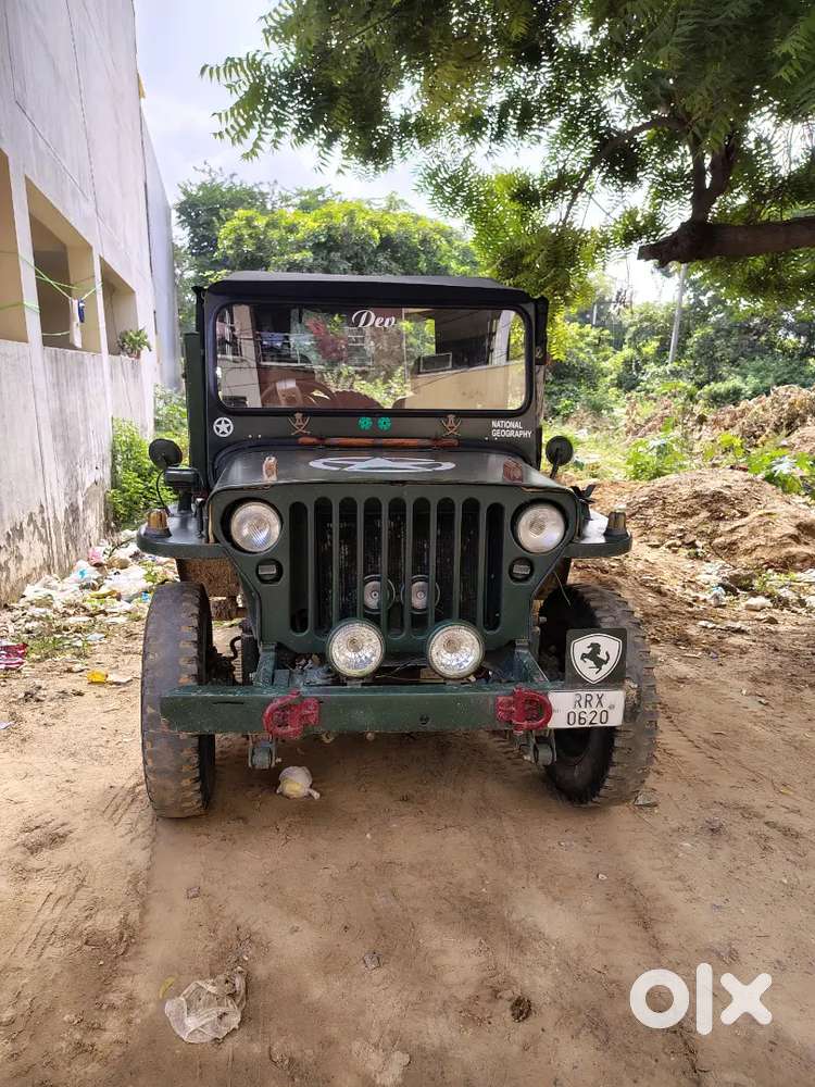 Mahindra Jeep Commander 750 1987