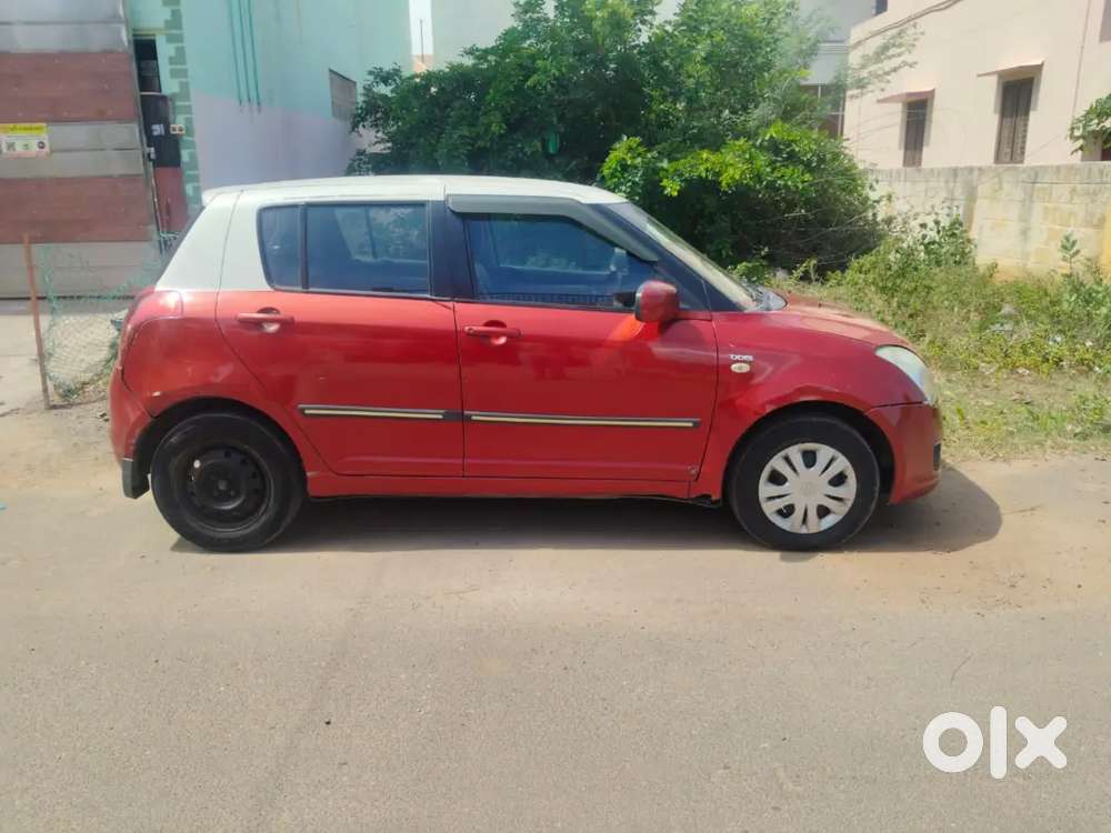 Maruti Suzuki Swift 2010 Diesel 140000 Km Driven