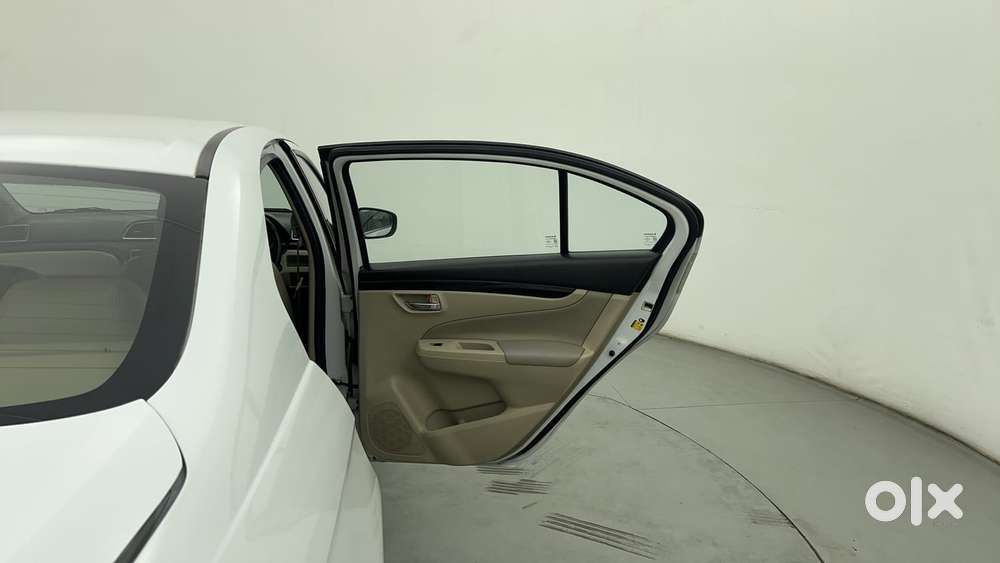 Maruti Suzuki Ciaz 2014-2017 At Zxi, 2016, Petrol