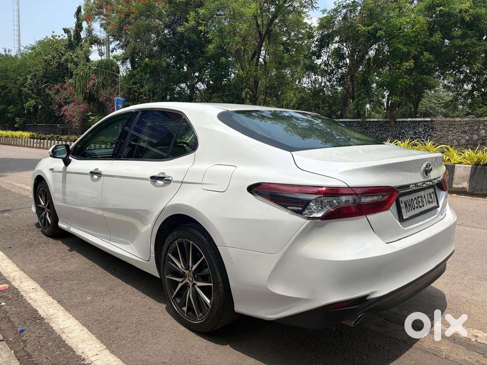 Toyota Camry Hybrid, 2022, Petrol