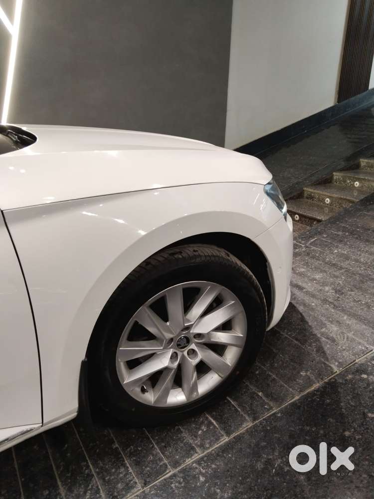 Skoda Superb Lk 1.8 Tsi At, 2019, Petrol