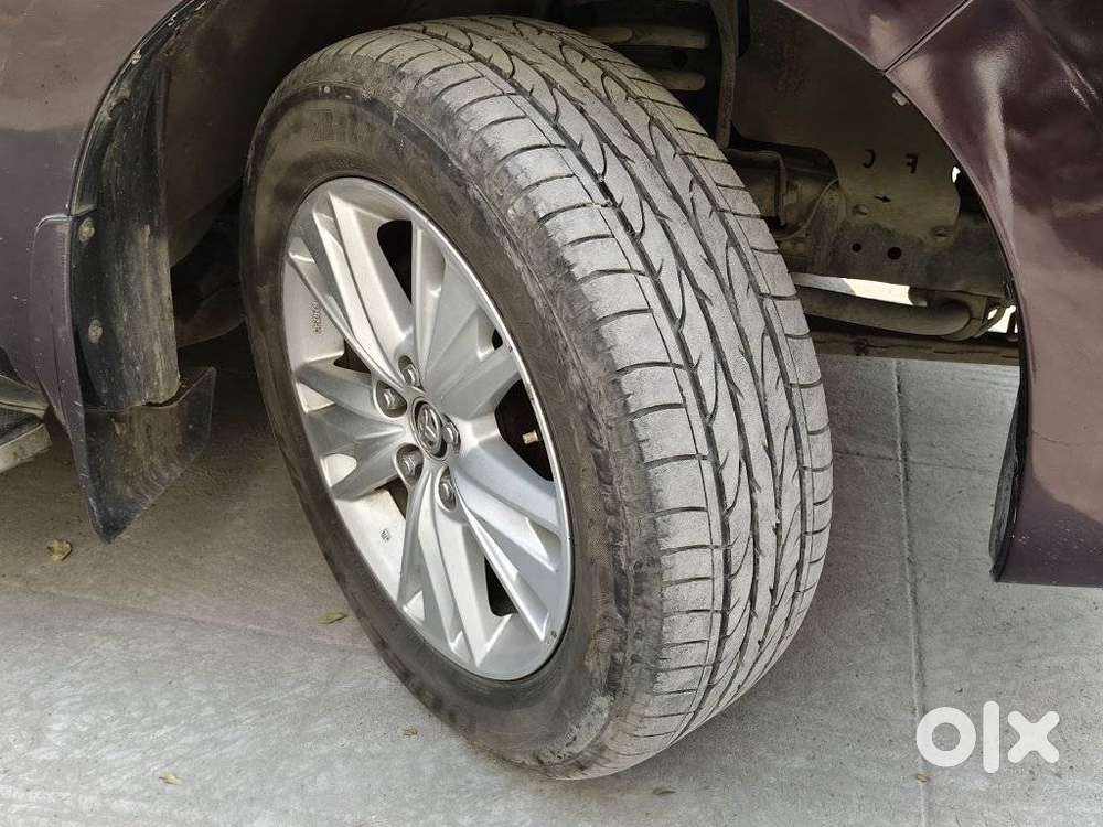Toyota Innova Crysta 2.8z Automatic, 2016, Diesel