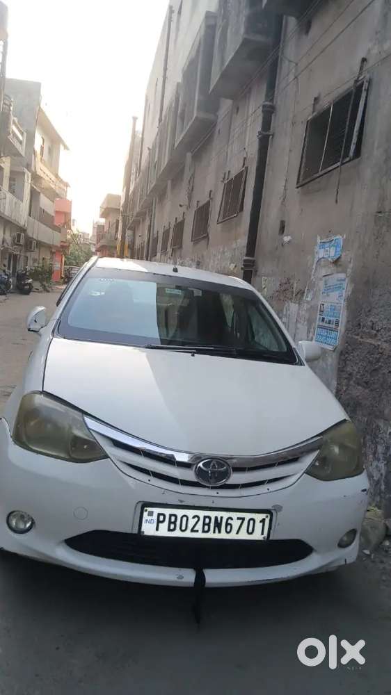 Toyota Etios 2011 Petrol Well Maintained