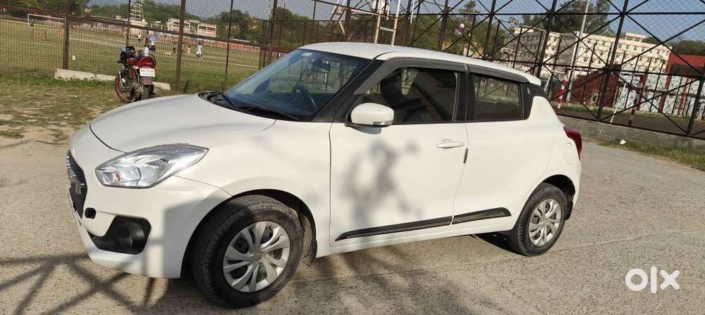 Maruti Suzuki Swift Vxi Optional, 2020, Petrol