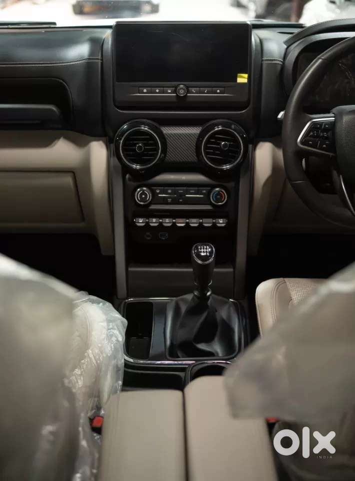 Mahindra Thar Roxx, 2025, Diesel