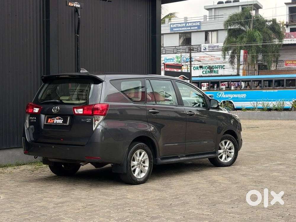 Toyota Innova Crysta 2.4 G Mt, 2016, Diesel