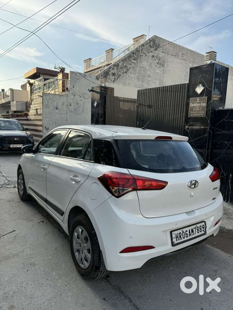 Hyundai Elite I20 Sportz (o) 1.4, 2017, Petrol