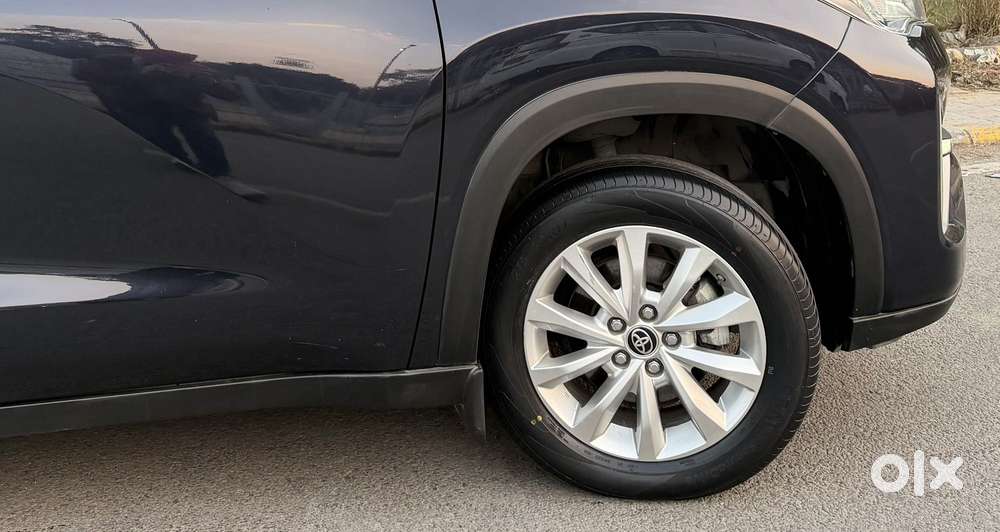 Toyota Innova Hycross 2.0 Vx Hybrid 7 Str, 2023, Petrol