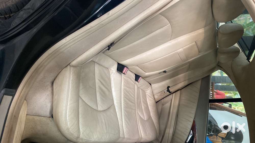 * 2.6l V6 Petrol Engine (e240) (or Mention Diesel If Applicable) * Aut