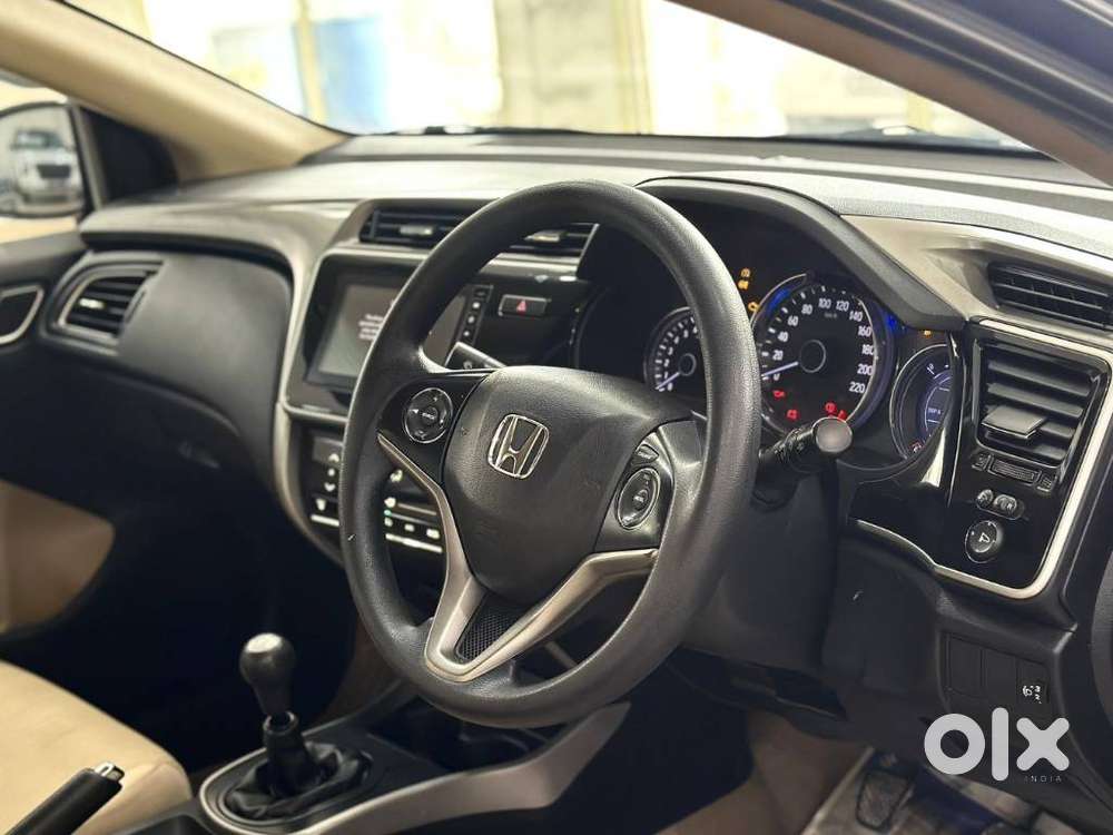 Honda City I-vtec V, 2022, Petrol