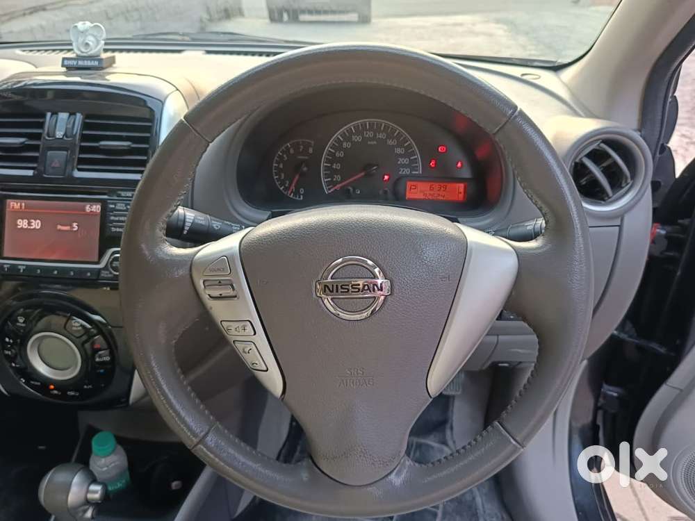 Nissan Sunny Xv, 2015, Petrol