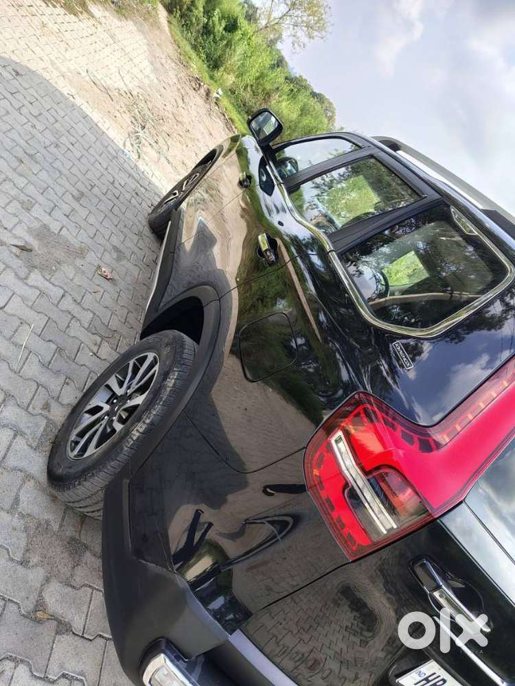 Mahindra Scorpio N Z4 Petrol At 7 Str, 2022, Petrol