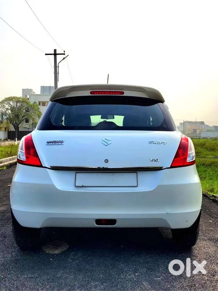 Maruti Suzuki Swift Vxi Optional Variant 2017registered Single Owner