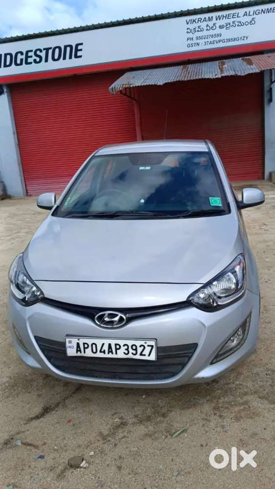 Good Condition Car Showroom Track