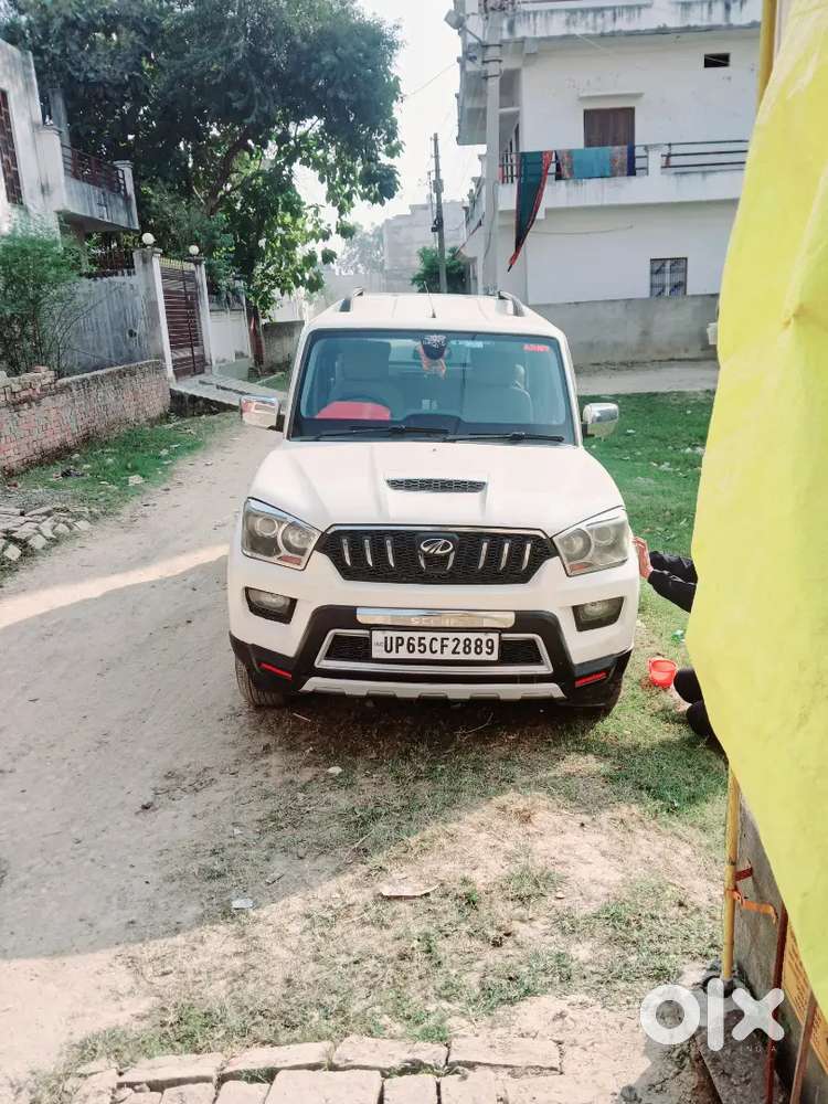 Mahindra Scorpio S10 2016