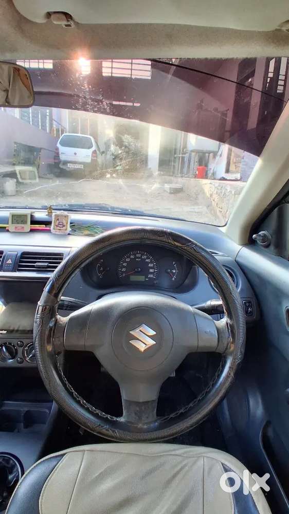 Maruti Suzuki Dzire Tour 2016