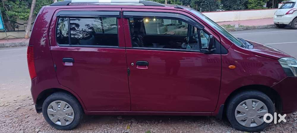 Maruti Suzuki Wagonr 2012 Lxi  Brick Red  Single Owner 1.10 Lakh Km