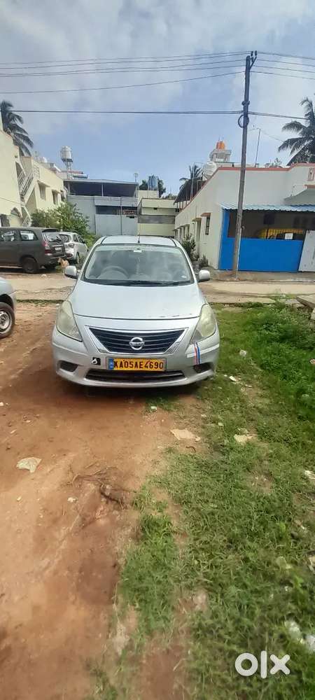 Nissan Sunny 2014 Diesel 190000 Km Driven