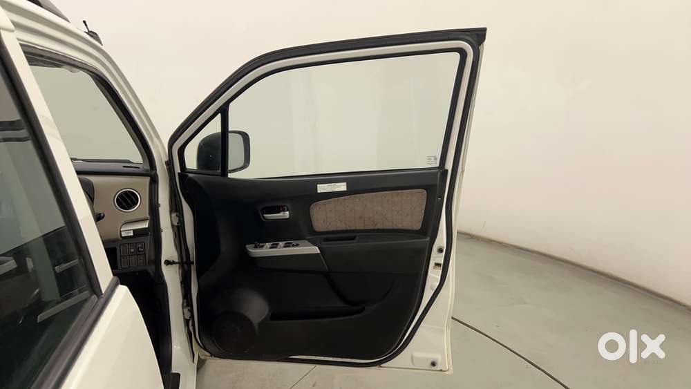 Maruti Suzuki Wagon R 1.0 Vxi Amt, 2016, Petrol