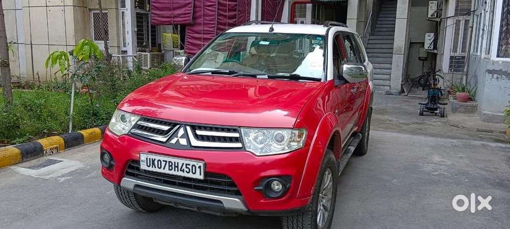 Mitsubishi Pajero Sport 2014 Diesel 256000 Km Driven