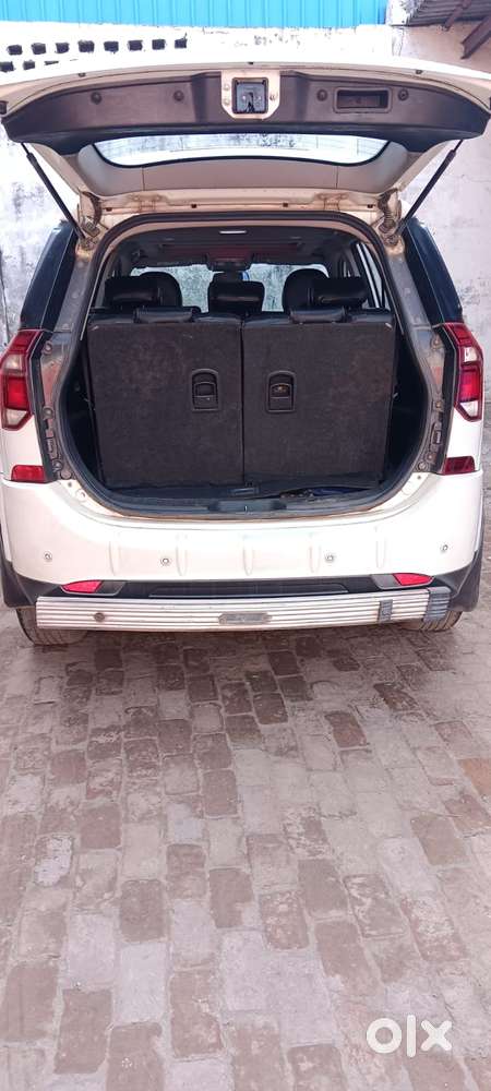 Mahindra Xuv500 2.2 W10 Sportz Edition Mt, 2019