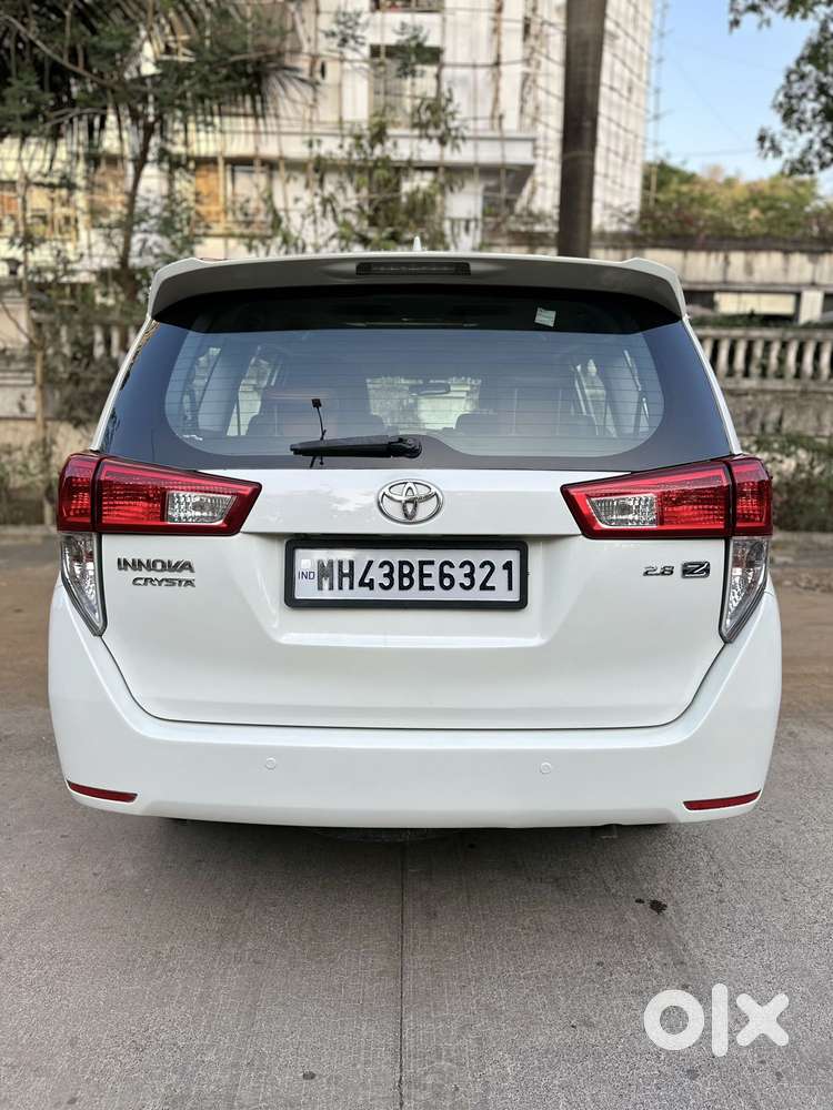 Toyota Innova Crysta