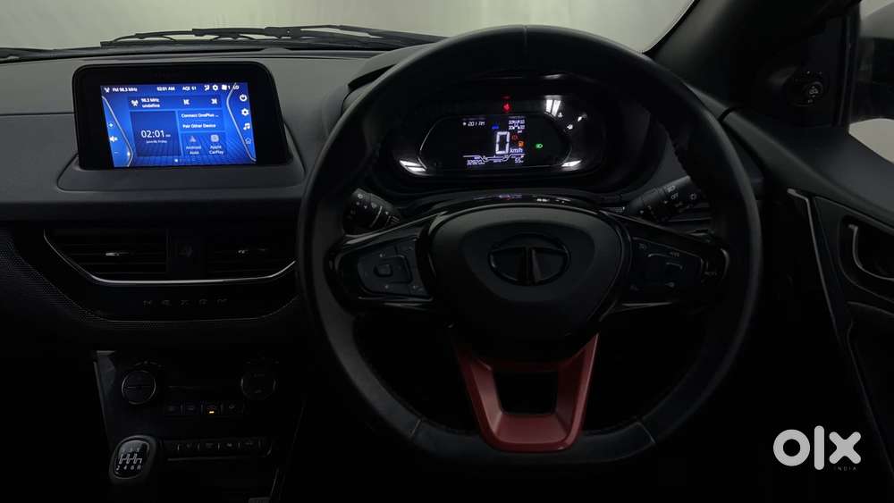 Tata Nexon 1.2 Revotron Xz Plus Luxs Red Dark Edition Amt, 2023, Pet..